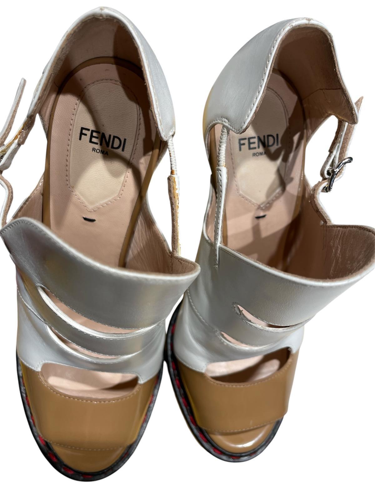 Sandali Fendi