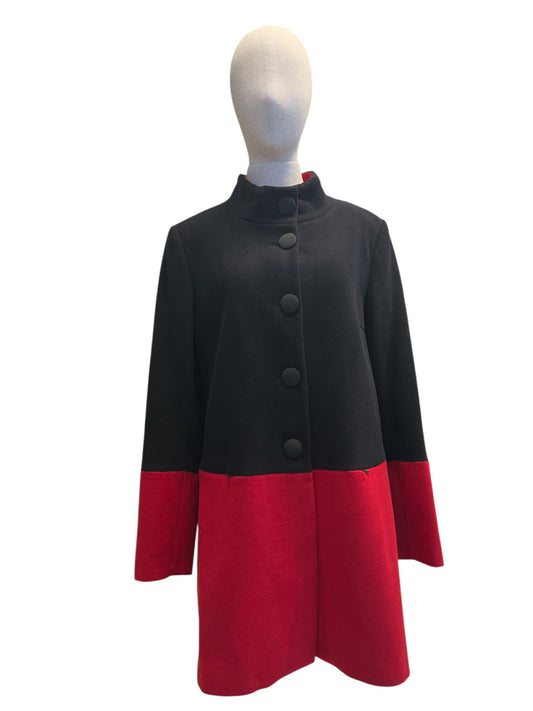 Cappotto rosso e nero