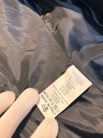 Cappotto rosso e nero